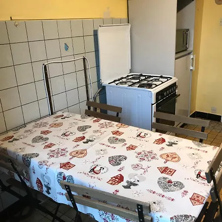 Holiday home Maison De Ville 70 M2, Proche Du Centre-ville, Parking Prive Gratuit *